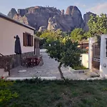 Paradise Of Meteora A 卡斯特拉基翁