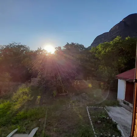 Paradise Of Meteora A *