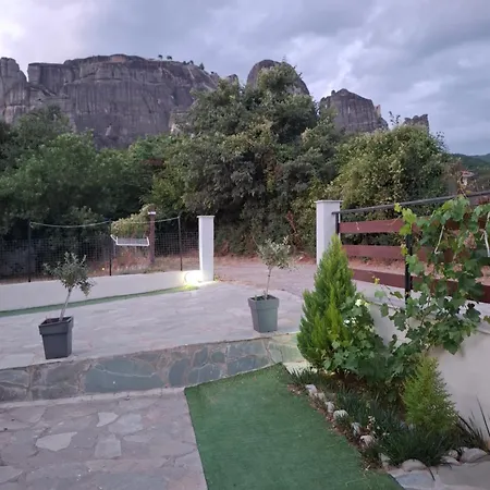 Paradise Of Meteora A *