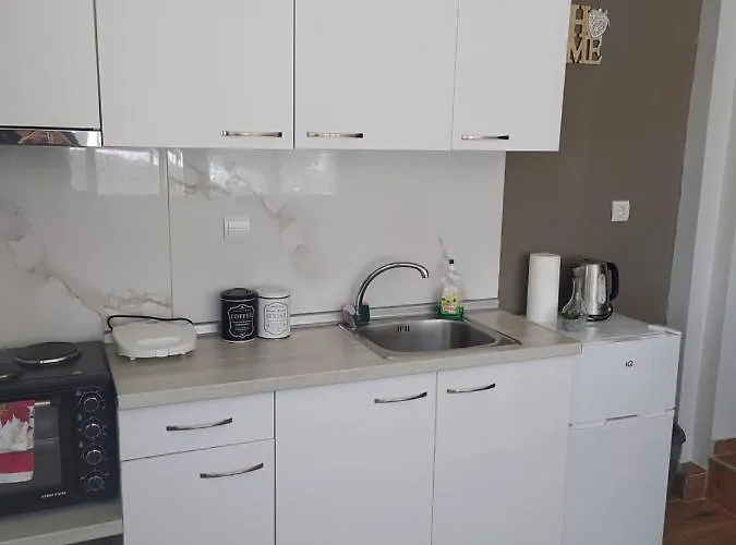 Paradise Of Meteora A *