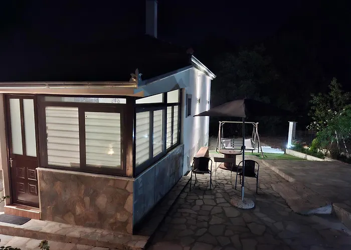 Paradise Of Meteora A Nyaraló